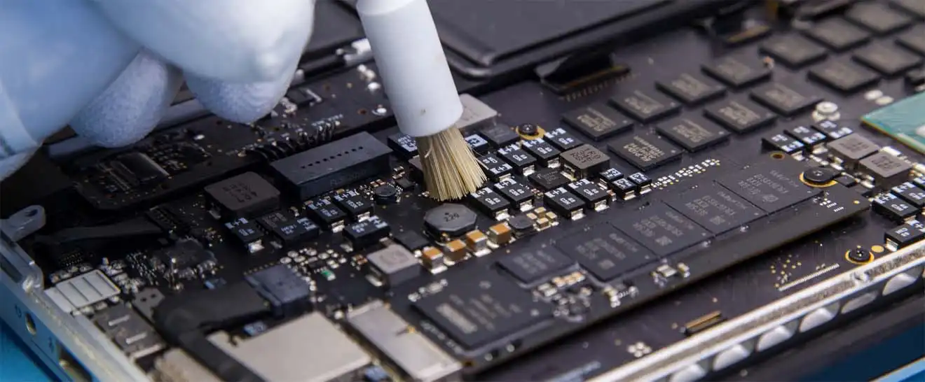 Чистка Apple MacBook от пыли в Архангельске | Замена термопасты